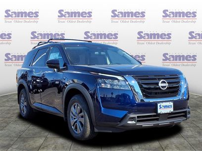 New 2025 Nissan Pathfinder SV