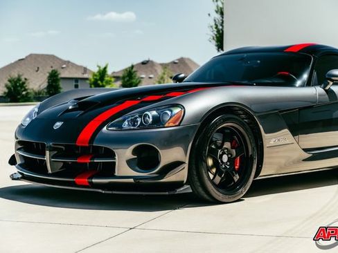 Used 2010 Dodge Viper ACR RWD image 60