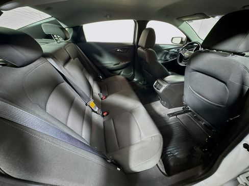 Used 2018 Chevrolet Malibu LT w/ Driver Confidence Package image 21