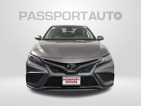 Used 2022 Toyota Camry SE w/ Convenience Package image 12
