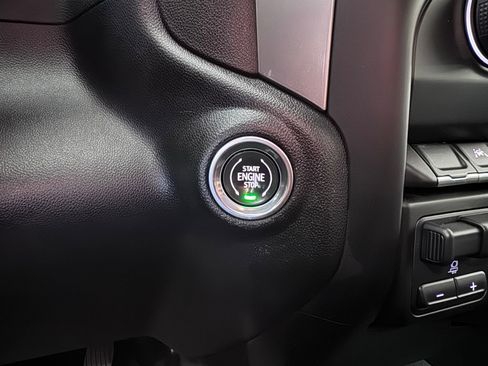 Certified 2023 Chevrolet Silverado 1500 Custom image 22