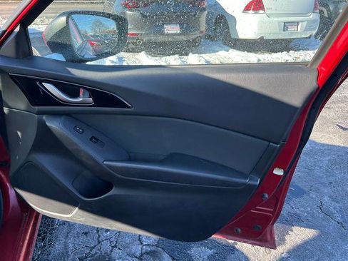 Used 2016 MAZDA MAZDA3 i Sport image 24