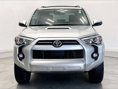 Used 2023 Toyota 4Runner TRD Off-Road Premium w/ Moonroof Package AWD/4WD image 3