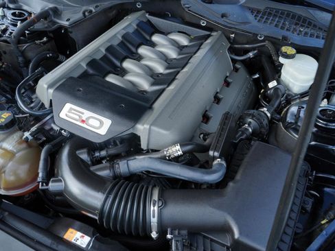 Used 2015 Ford Mustang GT Premium w/ Equipment Group 401A RWD image 72