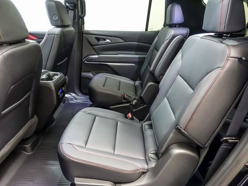 New 2026 Chevrolet Traverse Z71 w/ Driver Confidence Package image 10