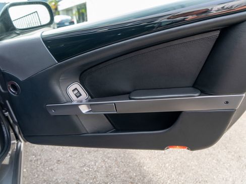 Used 2006 Aston Martin DB9 Coupe RWD image 32
