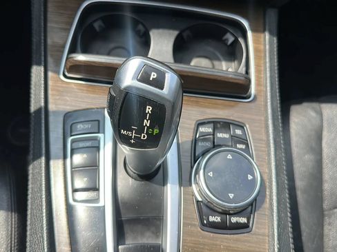 Used 2014 BMW 740i RWD image 19