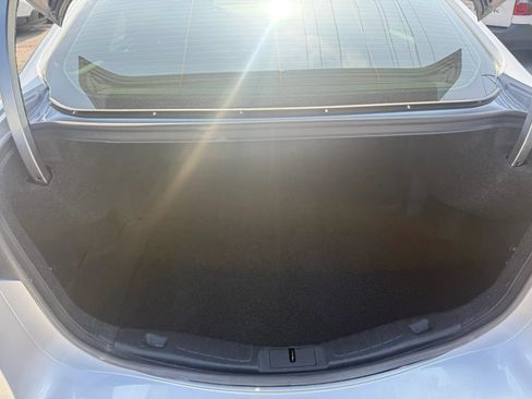 Used 2020 Ford Fusion SE FWD image 5
