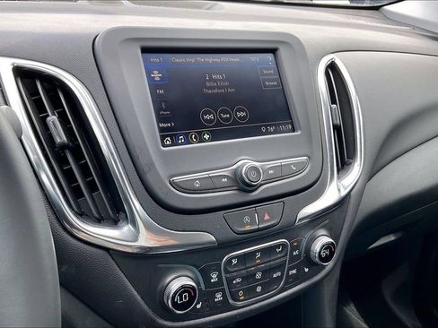 Used 2024 Chevrolet Equinox LT FWD image 24