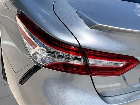Used 2020 Toyota Camry XSE FWD image 27