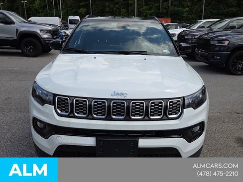 Used 2025 Jeep Compass Limited AWD/4WD image 3
