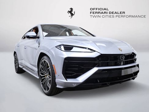 Used 2025 Lamborghini Urus SE AWD/4WD image 9
