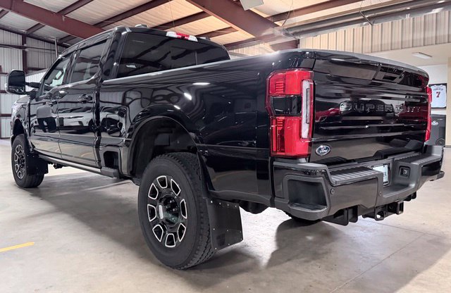 Used 2025 Ford F350 Platinum AWD/4WD image 8
