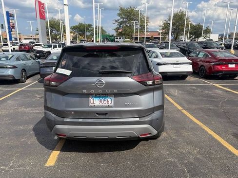 Used 2021 Nissan Rogue SV AWD/4WD image 14