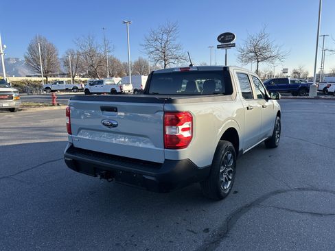 Certified 2022 Ford Maverick XLT image 6