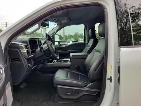 Used 2025 Ford F350 Lariat AWD/4WD image 16