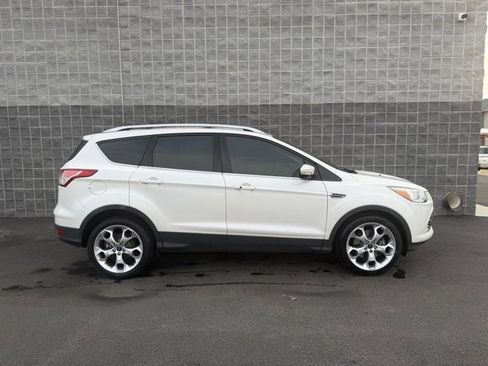 Used 2014 Ford Escape Titanium image 3