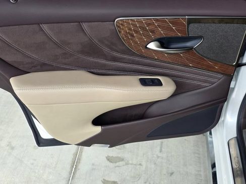 Certified 2020 Lexus LS 500 w/ Interior Upgrade Package RWD image 36