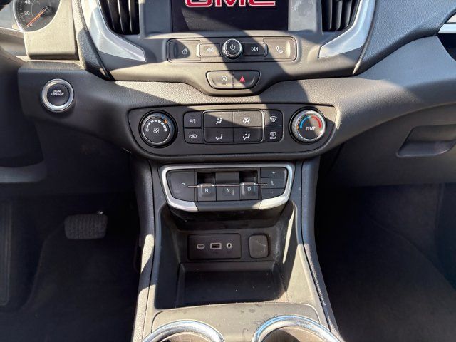 Used 2024 GMC Terrain SLE AWD/4WD image 11