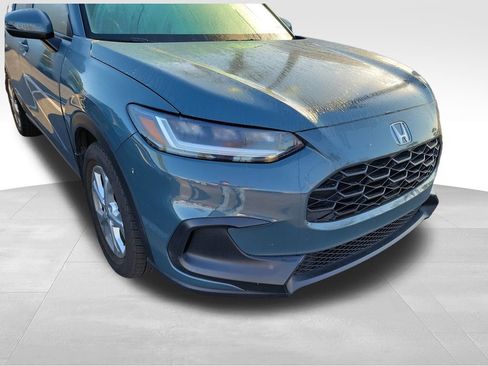 Used 2023 Honda HR-V LX image 9