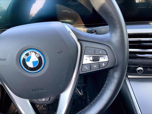 Used 2023 BMW i4 eDrive35 w/ Premium Package RWD image 24