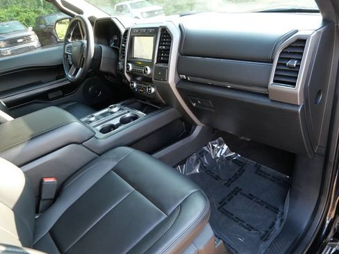 Used 2021 Ford Expedition XLT AWD/4WD image 11