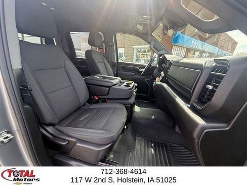Used 2025 Chevrolet Silverado 2500 LT w/ Convenience Package AWD/4WD image 13