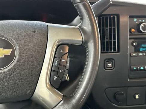 Used 2018 Chevrolet Express 2500 w/ Driver Convenience Package image 18