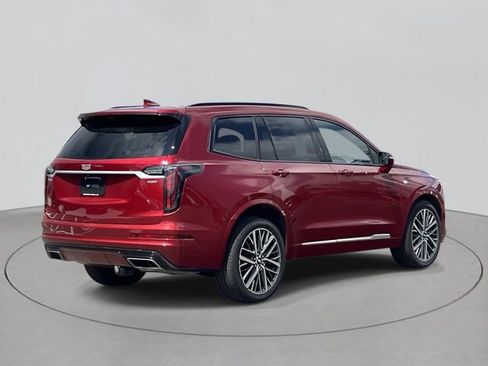 Certified 2025 Cadillac XT6 Sport w/ Platinum Package AWD/4WD image 4