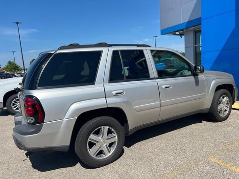 Used 2005 Chevrolet TrailBlazer LT AWD/4WD image 4