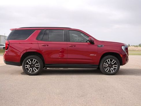 Used 2023 GMC Yukon AT4 w/ AT4 Premium Plus Package AWD/4WD image 2