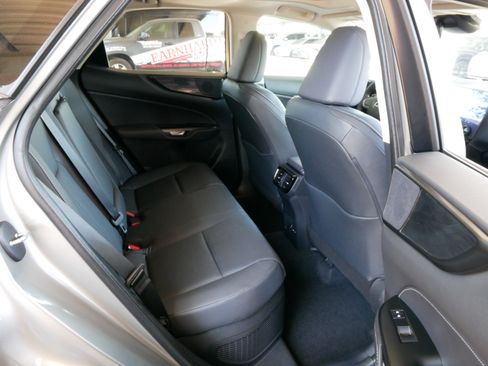 Used 2025 Lexus NX 350h AWD w/ Cold Area Package image 16
