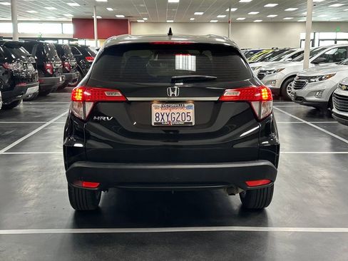 Used 2019 Honda HR-V LX image 6