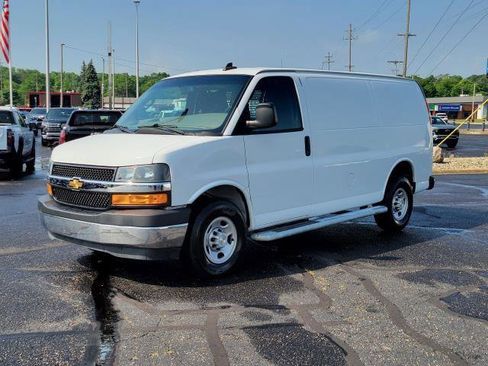 Used 2023 Chevrolet Express 2500 w/ Driver Convenience Package image 2