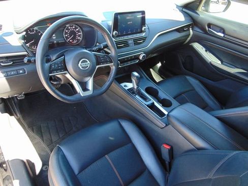 Used 2020 Nissan Altima 2.5 SR image 11
