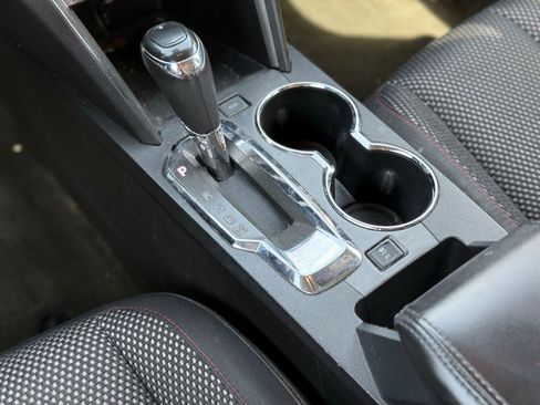 Used 2017 Chevrolet Equinox LT w/ Convenience Package image 17