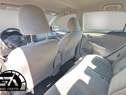 Used 2013 Toyota Corolla FWD image 12