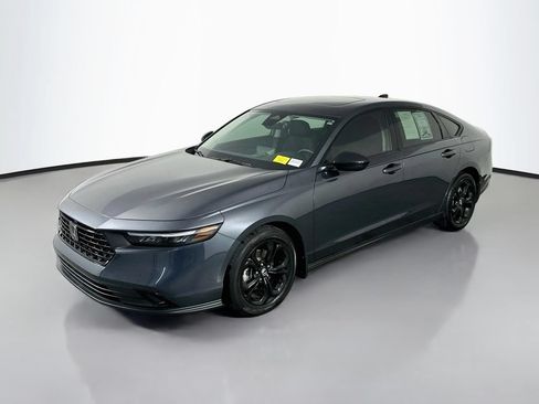 Used 2025 Honda Accord SE image 3