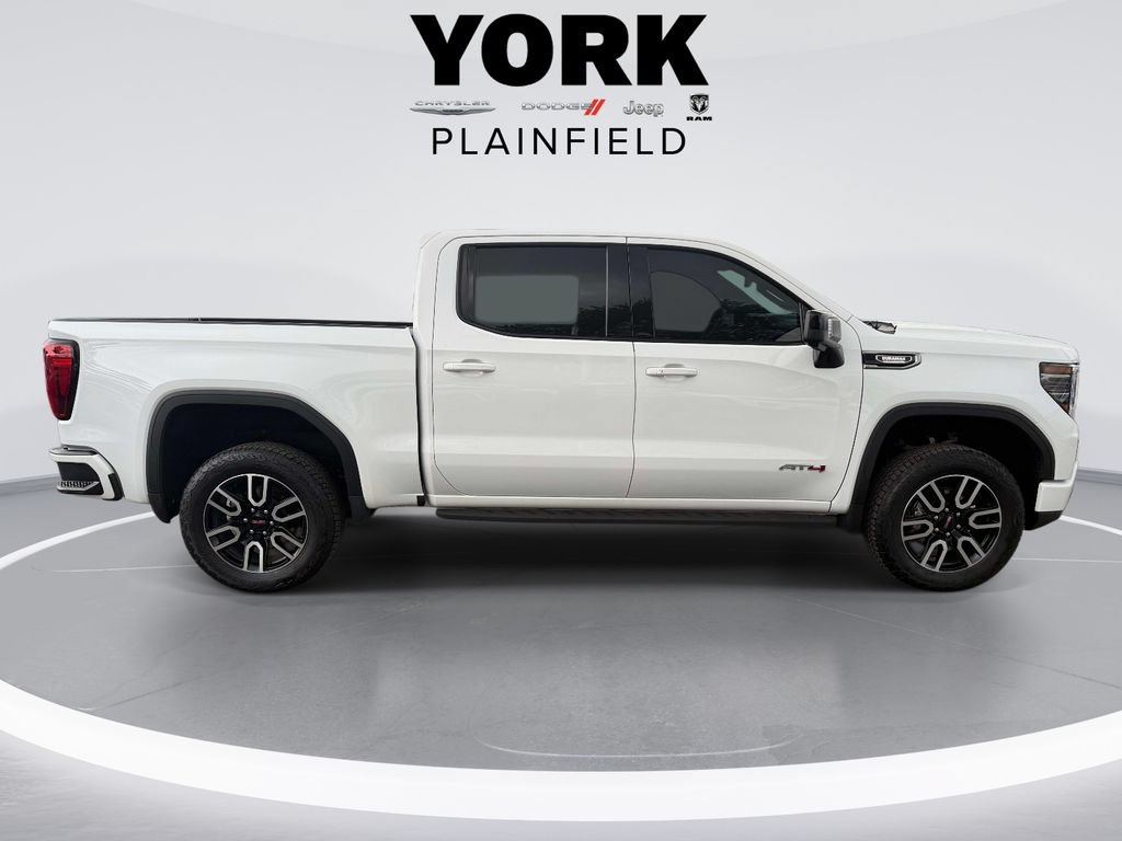 Used 2025 GMC Sierra 1500 AT4 w/ AT4 Premium Package AWD/4WD image 4