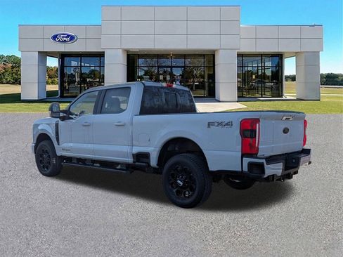 Certified 2026 Ford F250 Lariat w/ Black Appearance Package image 3