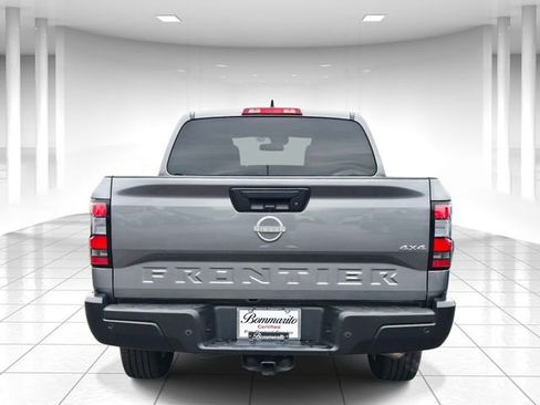 Used 2024 Nissan Frontier S w/ Technology Package AWD/4WD image 4
