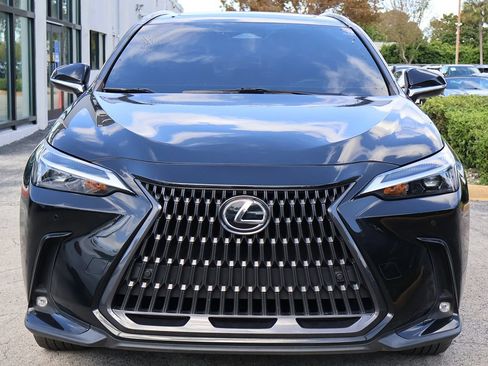 Used 2022 Lexus NX 250 FWD image 10