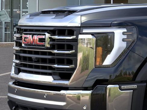 New 2026 GMC Sierra 2500 SLT w/ SLT Premium Package AWD/4WD image 12