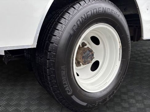 Used 2022 Ford E-350 and Econoline 350 Super Duty w/ Power Windows & Locks Group image 14