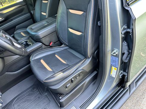 Used 2024 GMC Yukon AT4 w/ Technology Package AWD/4WD image 14