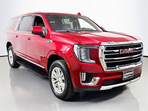 Certified 2023 GMC Yukon XL SLT image 3