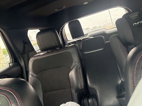 Used 2019 Ford Explorer XLT w/ Equipment Group 202A image 12