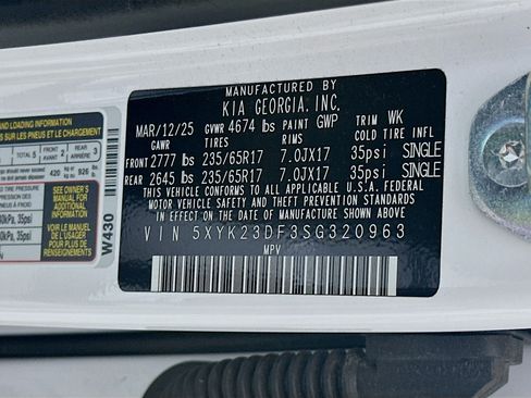 Used 2025 Kia Sportage LX FWD image 12