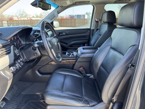 Used 2019 Chevrolet Tahoe LT image 4