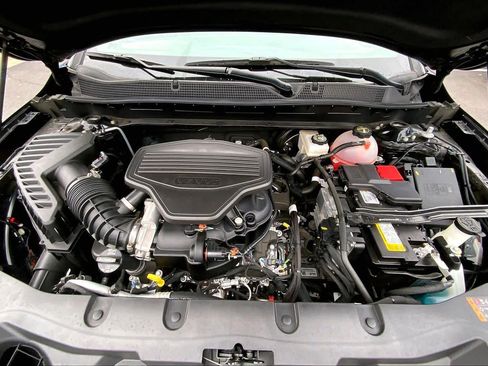 Certified 2025 Chevrolet Blazer RS w/ Driver Confidence II Package image 31